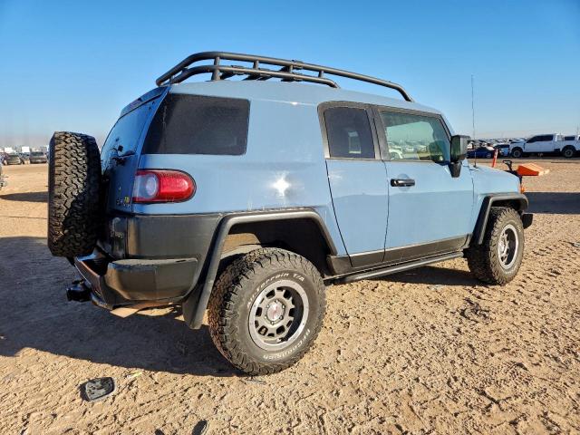 Toyota FJ Cruiser Image 13