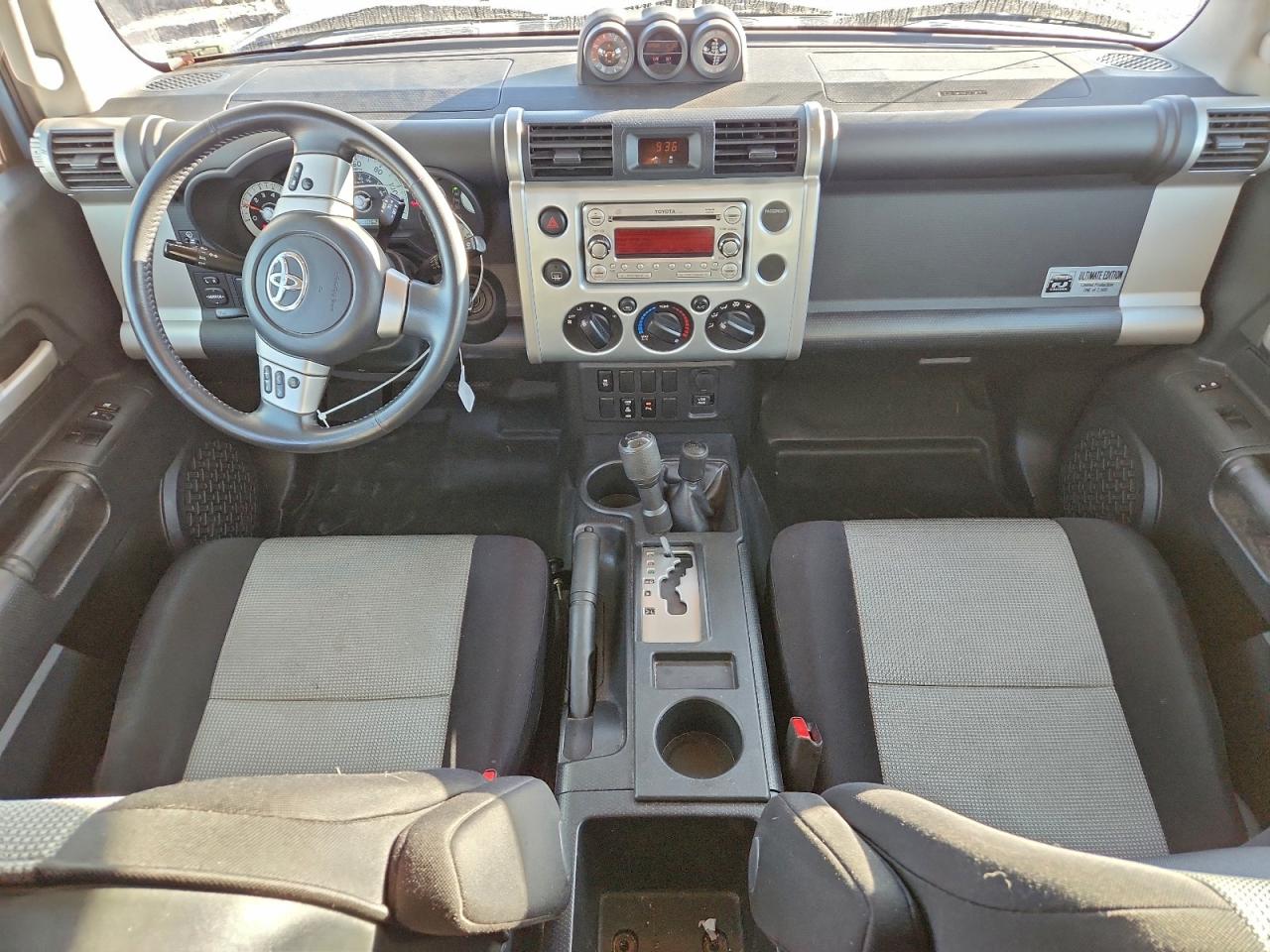 Toyota FJ Cruiser Image 6