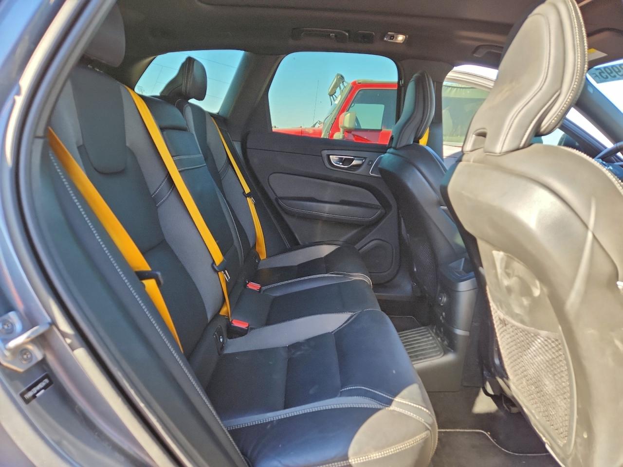 Volvo XC60 T8 Polestar Engineered Image 11