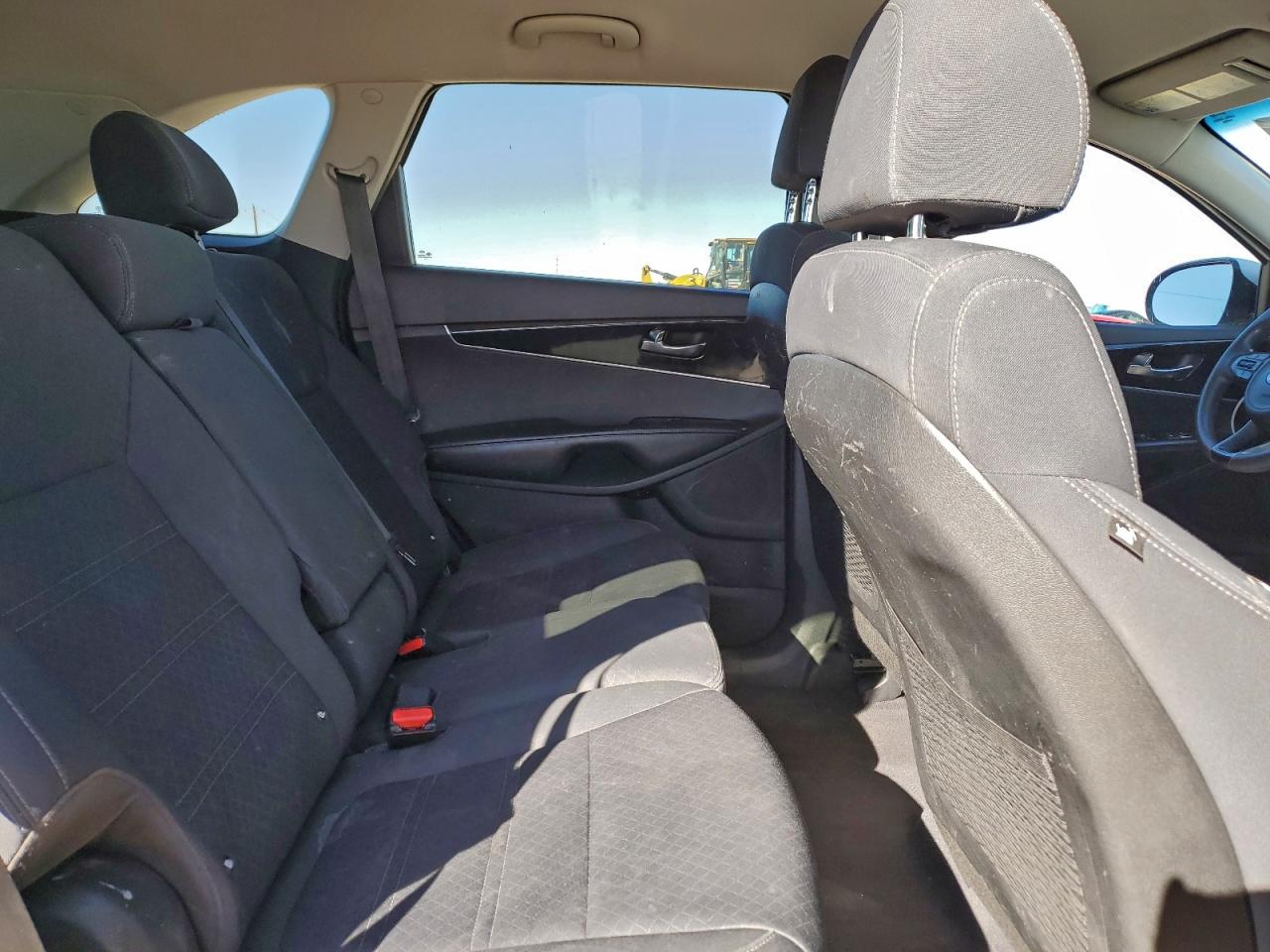 Kia Sorento Lx Image 8