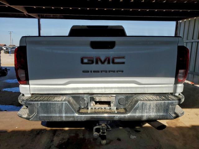 GMC Sierra K2500 Heavy Duty Image 6