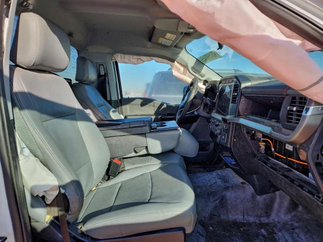 Ford F-150 Xl Image 7