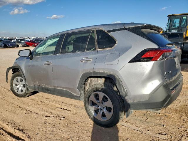 Toyota RAV4 Le Image 6