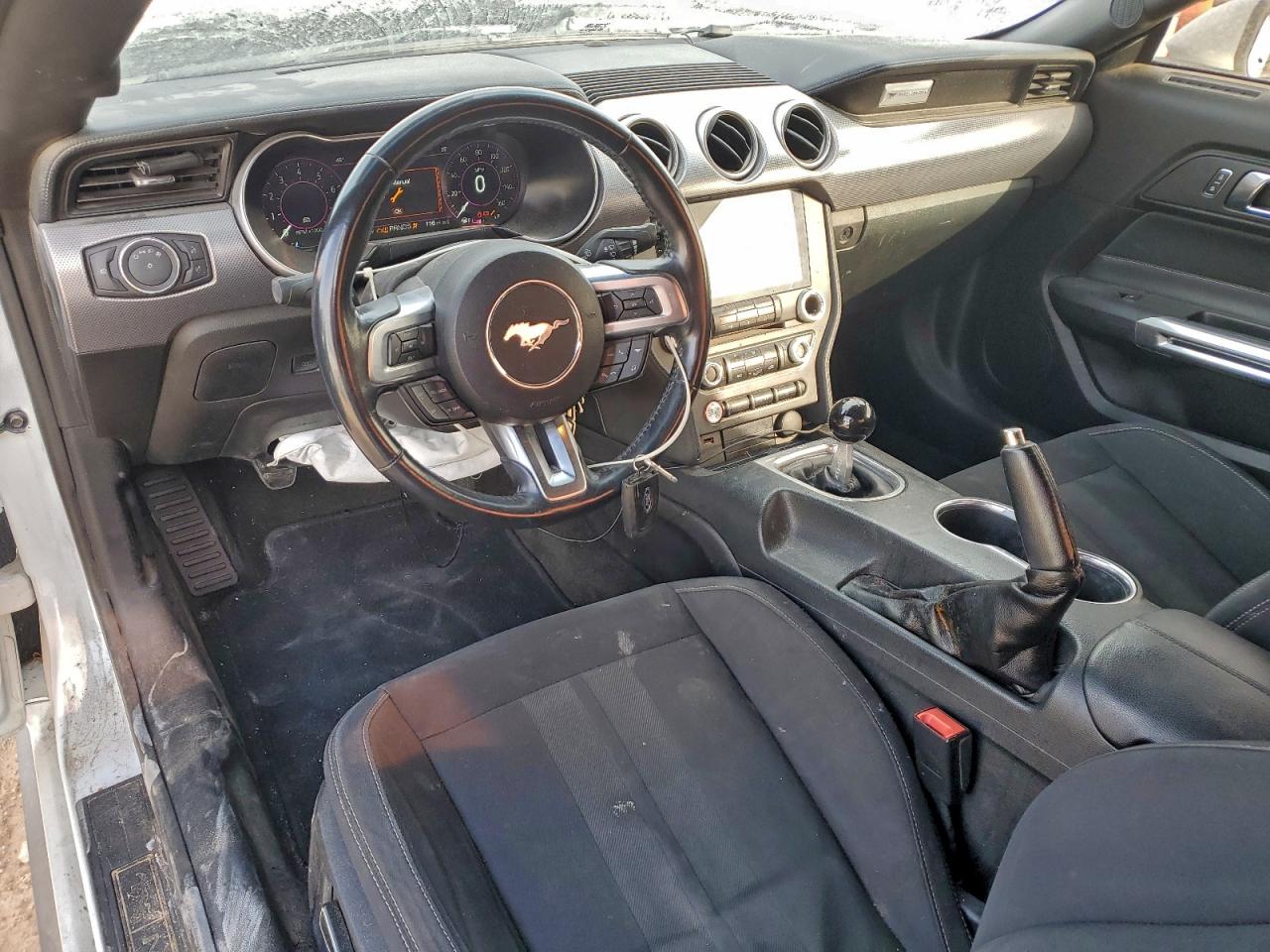 Ford Mustang Gt Image 7