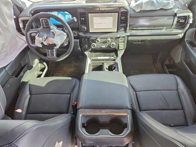 Ford F-250 Super Duty Image 10