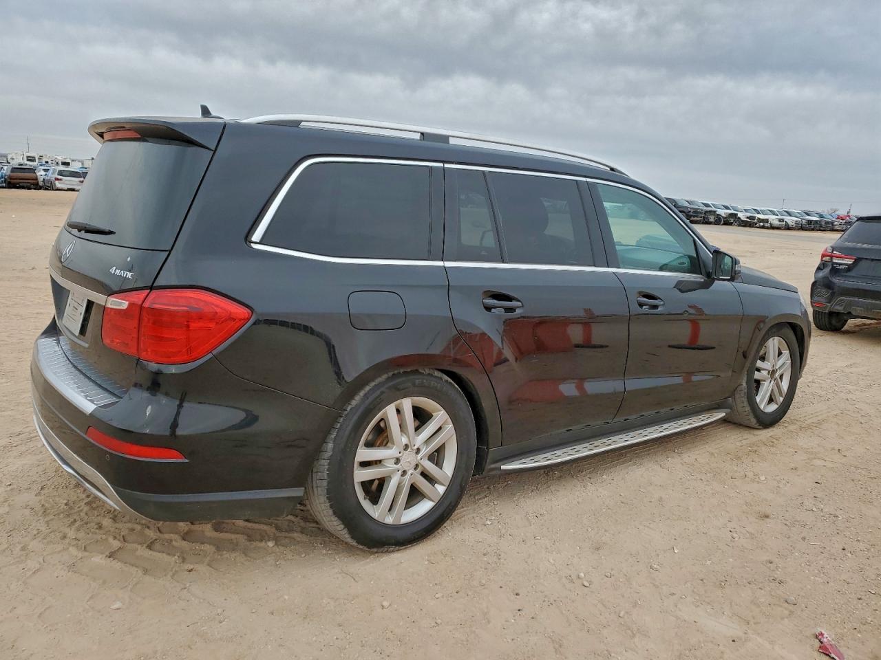 Mercedes-Benz G-Class 450 4matic Image 4