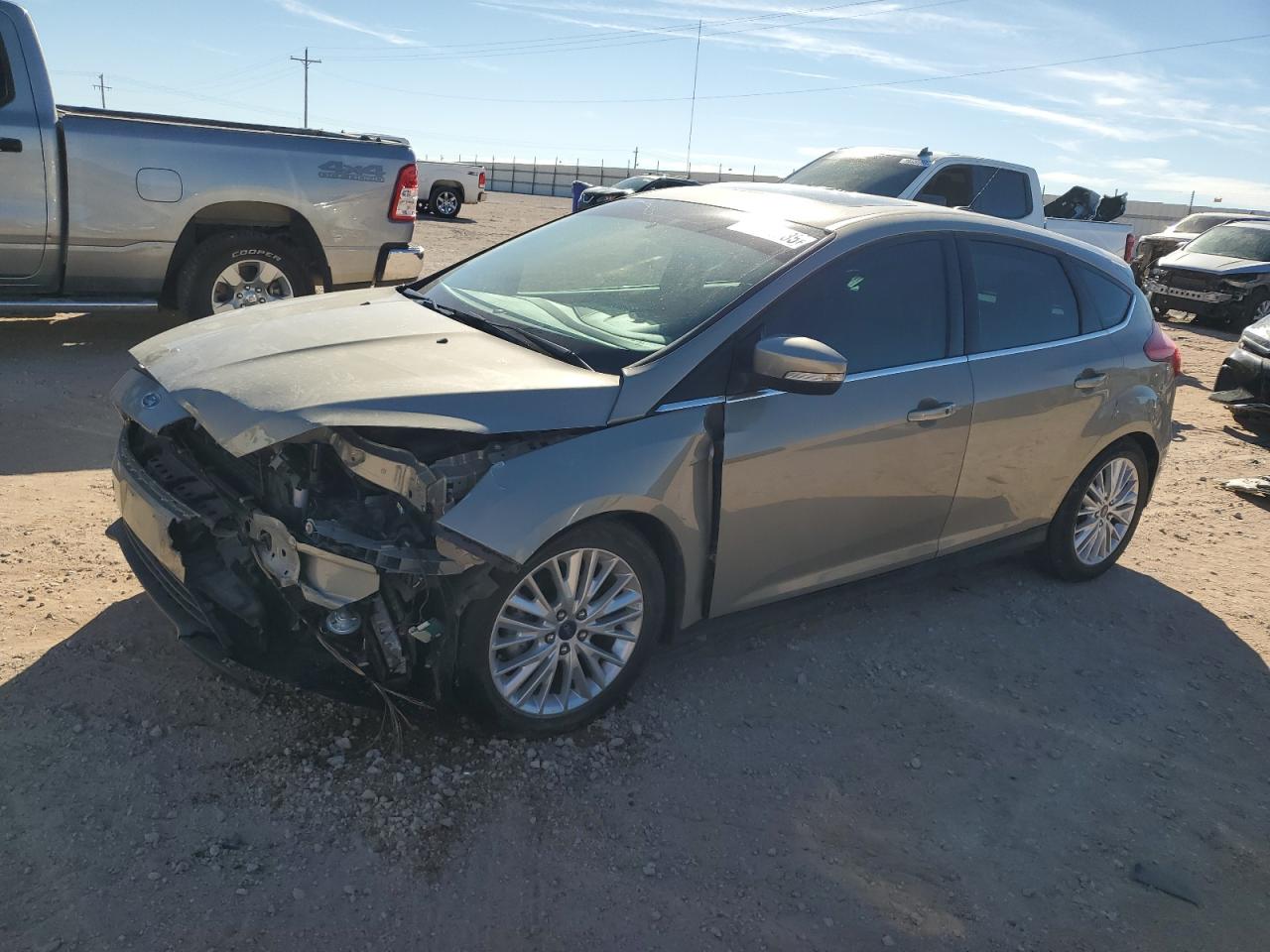 Ford Focus Titanium Image 1