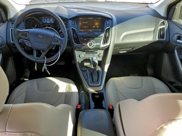 Ford Focus Titanium Image 3